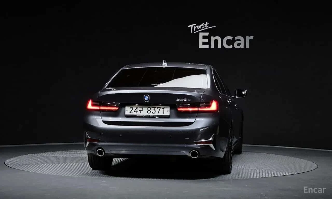 BMW 320 * 320d Luxury * ЦЕНА ДО БГ, снимка 4 - Автомобили и джипове - 56313510