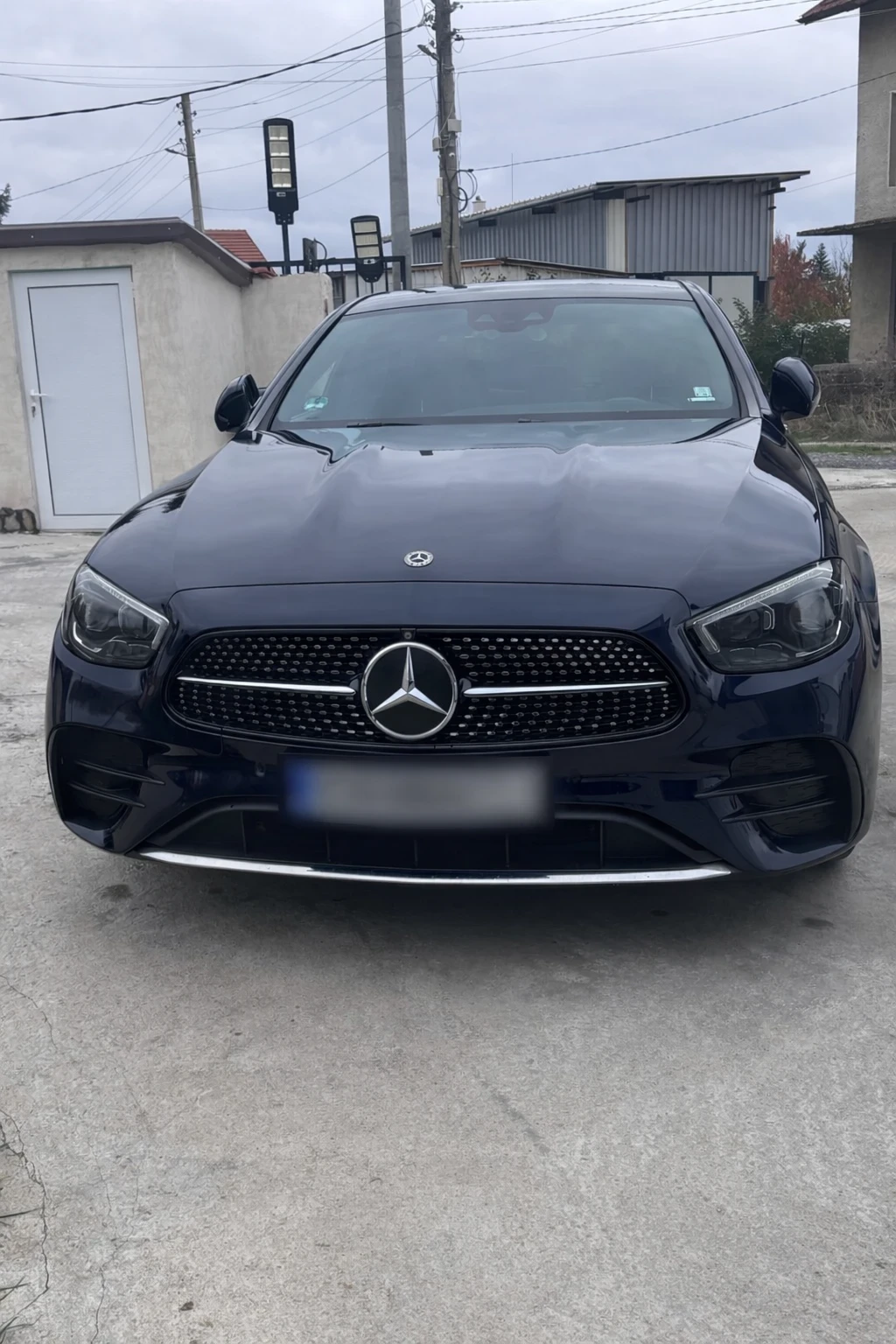 Mercedes-Benz E 220, снимка 2 - Автомобили и джипове - 56538224
