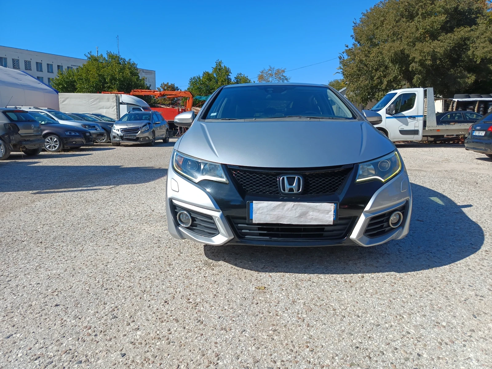 Honda Civic 1.6i-dtec, снимка 2 - Автомобили и джипове - 56558104
