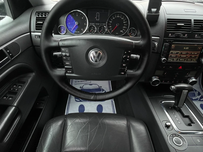 VW Touareg 3.0 TDI FACE, снимка 12 - Автомобили и джипове - 49189238