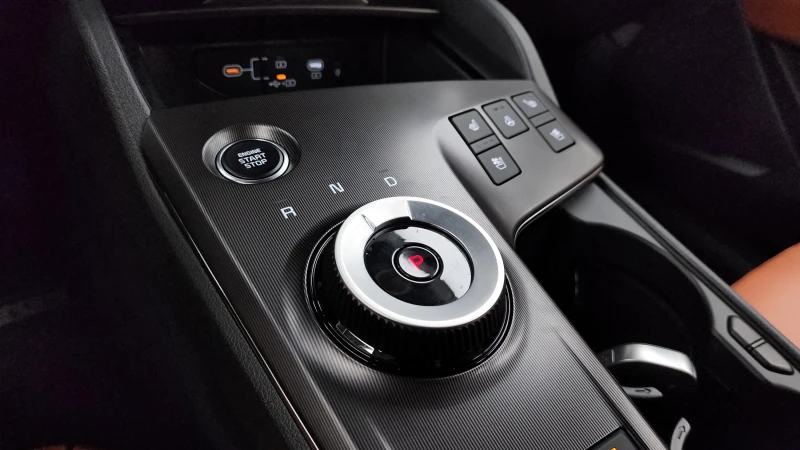 Kia Sportage 1.6T NOBLESSE autogeorge.com, снимка 8 - Автомобили и джипове - 51979129