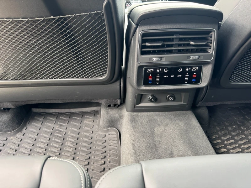 Audi Q7 50 TDI Лизинг S line, снимка 11 - Автомобили и джипове - 52790803