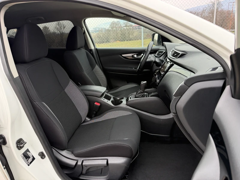 Nissan Qashqai 1.3 DIG-T NAVI CAMERA, снимка 14 - Автомобили и джипове - 52880274