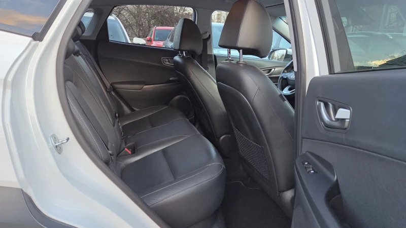Hyundai Kona 64KWh/Blue Link/SOH100%, снимка 10 - Автомобили и джипове - 53048893