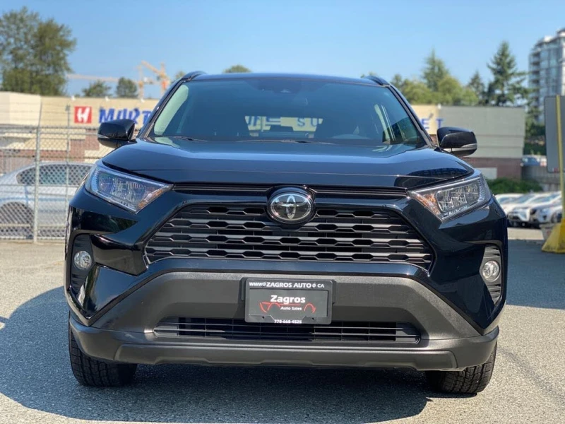 Toyota Rav4 XLE* ПАНОРАМА* ПОДГРЕВ* ЕЛ. СЕДАЛКИ* КАМЕРА, снимка 3 - Автомобили и джипове - 53063413