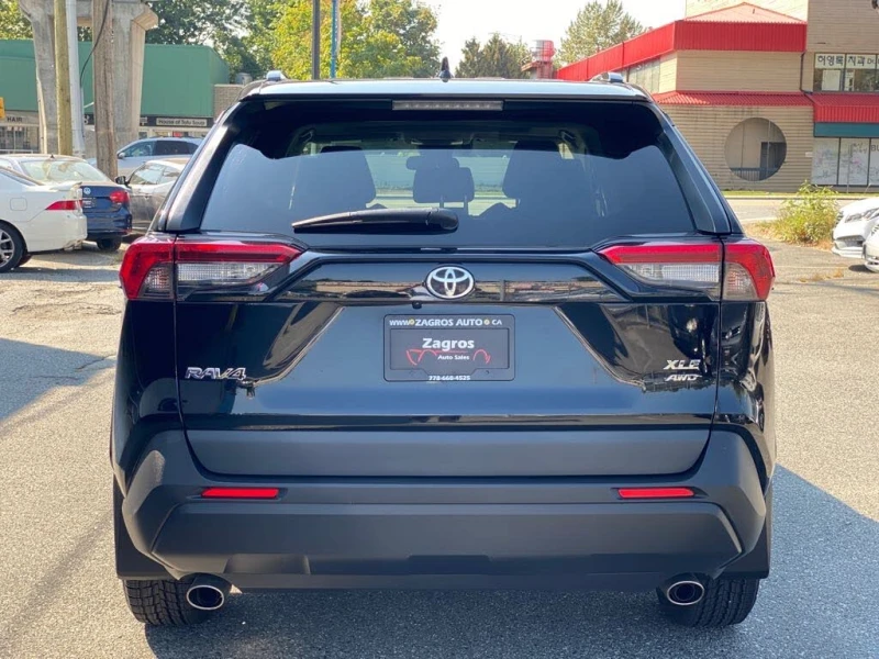 Toyota Rav4 XLE* ПАНОРАМА* ПОДГРЕВ* ЕЛ. СЕДАЛКИ* КАМЕРА, снимка 4 - Автомобили и джипове - 53063413