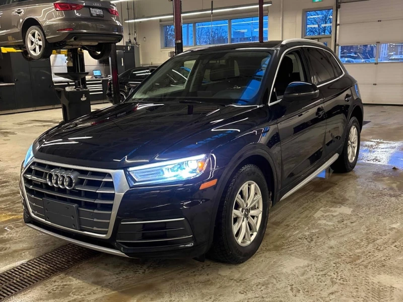 Audi Q5 * Komfort * CARFAX * ПОДГРЕВИ * КАМЕРА