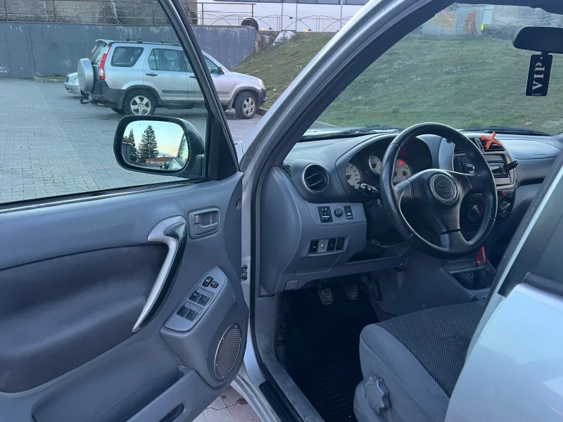 Toyota Rav4 D4D // 4x4 // Face // Климатик, снимка 8 - Автомобили и джипове - 53526210