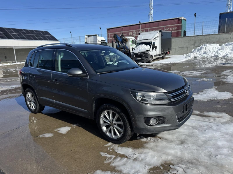 VW Tiguan 2000TDI, снимка 10 - Автомобили и джипове - 53539856