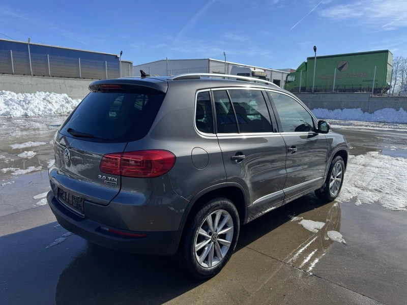 VW Tiguan 2000TDI, снимка 7 - Автомобили и джипове - 53539856
