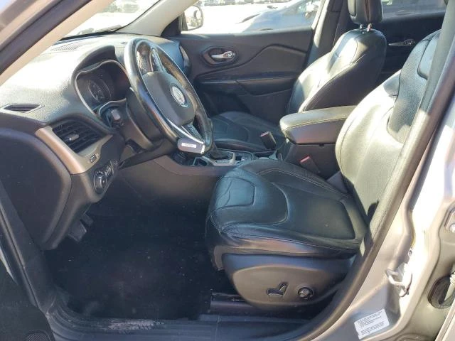 Jeep Cherokee 3.2L 6 Front-wheel Drive, снимка 12 - Автомобили и джипове - 53598750