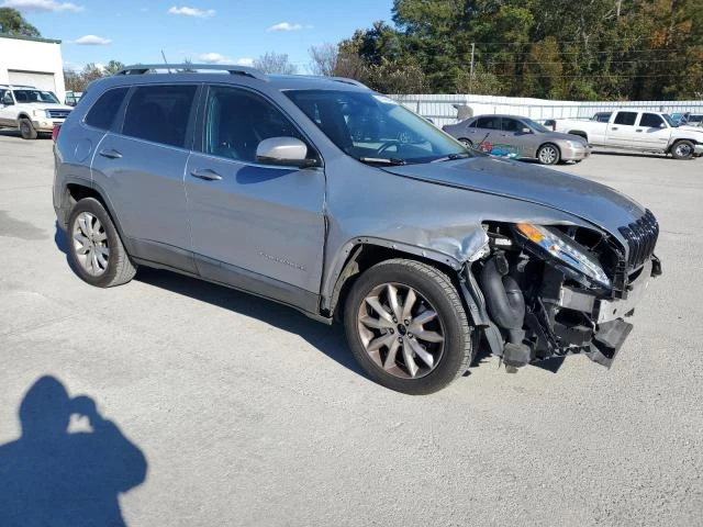 Jeep Cherokee 3.2L 6 Front-wheel Drive, снимка 9 - Автомобили и джипове - 53598750