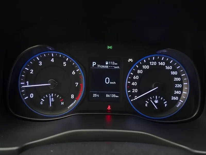 Hyundai Kona 1.6 - САМО 30% АВАНС, снимка 8 - Автомобили и джипове - 56305082