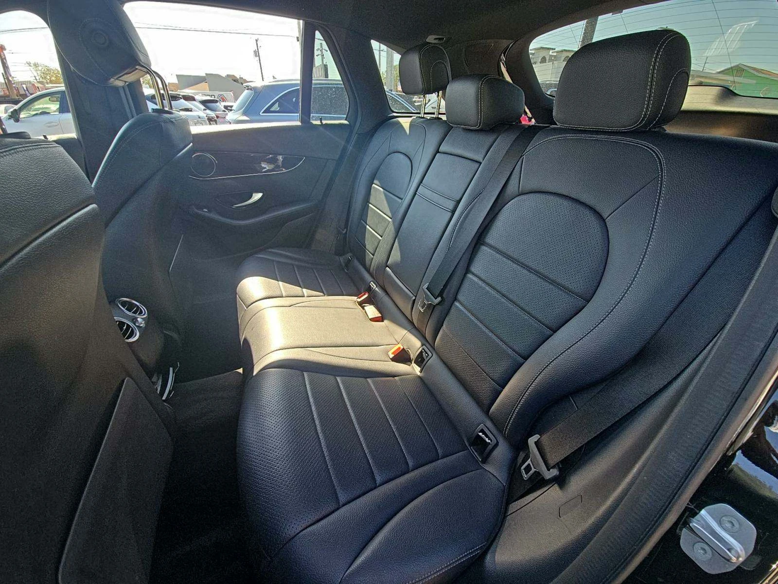 Mercedes-Benz GLC 300 2020* FACELIFT* 9G TRONICK* KEYLESS* КАМЕРА* ПОДГР - изображение 9