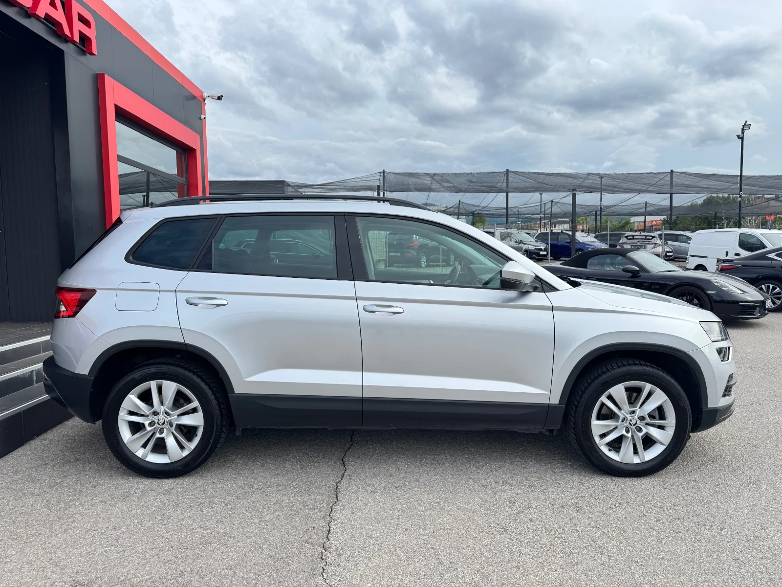 Skoda Karoq 2.0D-4X4-150к.с.-LED-NAVI-TOP - изображение 7