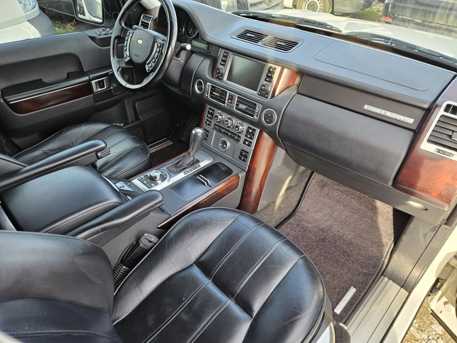 Land Rover Range rover 3.6tdv8.VOGUE - изображение 8