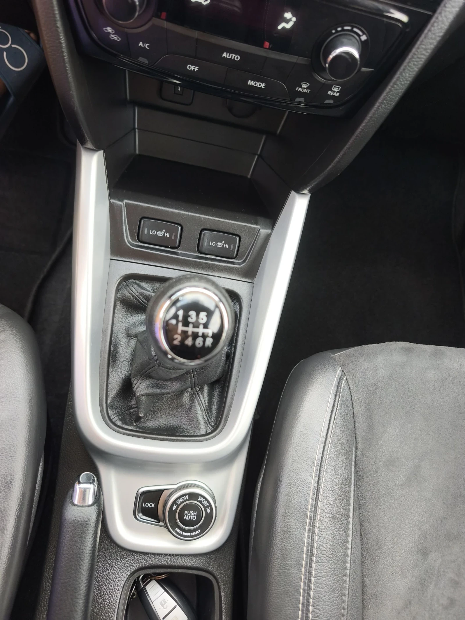 Suzuki Vitara 1.6DIDS 4x4 ПЪЛНА    СЕРВИЗНА ИСТОРИЯ В СУЗУКИ  - изображение 9