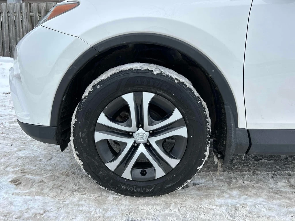 Toyota Rav4 * LE * CARFAX * КАМЕРА * ПОДГРЕВИ - изображение 7