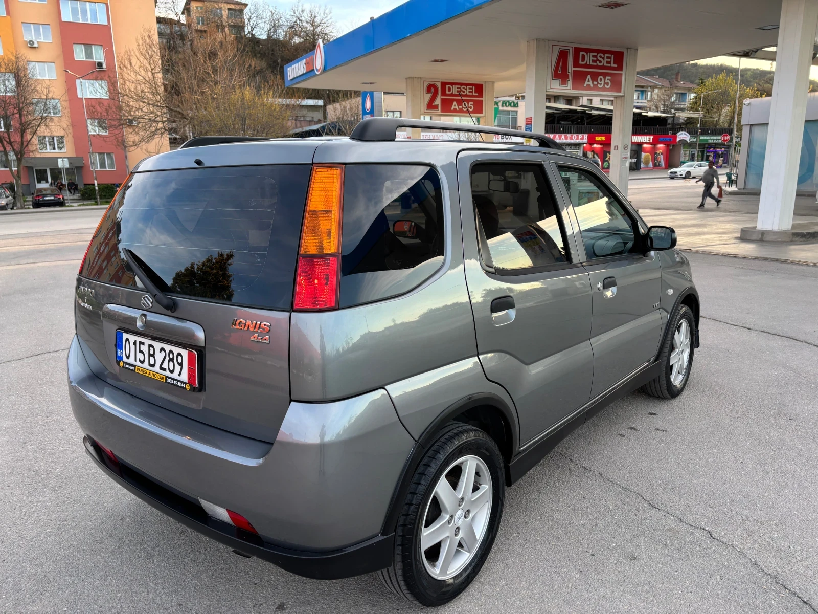 Suzuki Ignis 1.5 Vvt 4x4, снимка 6 - Автомобили и джипове - 54115513