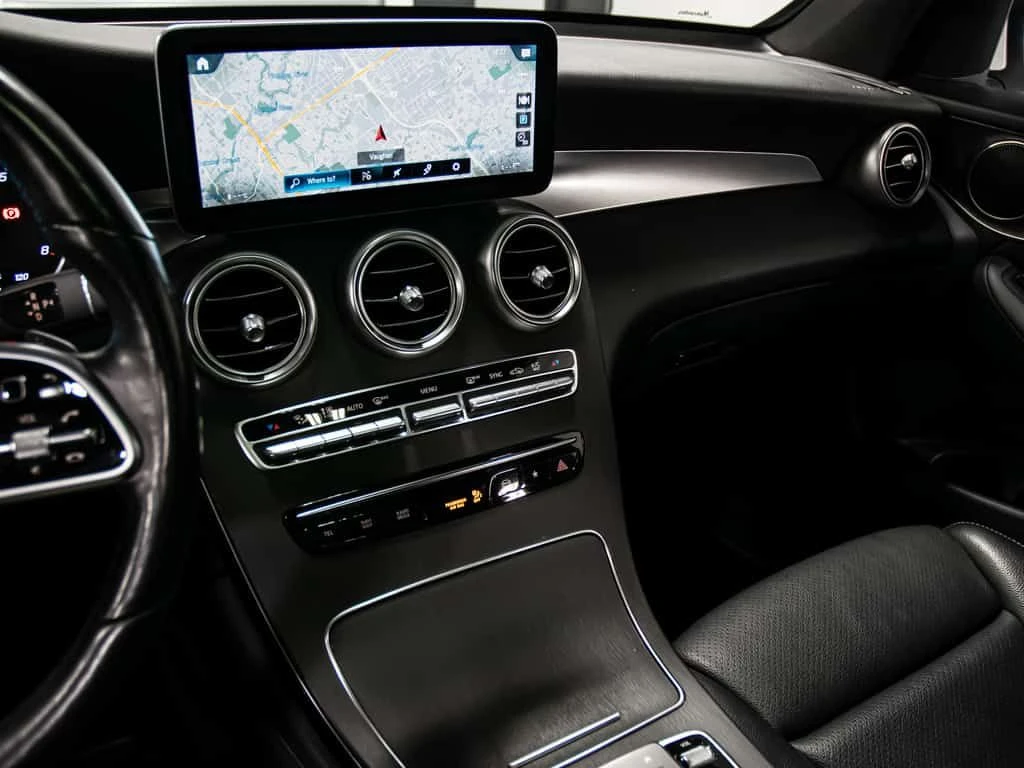 Mercedes-Benz GLC * 300 4MATIC AMG PKG BLIND SPOTS NAVI REAR CAM * C, снимка 17 - Автомобили и джипове - 54208225