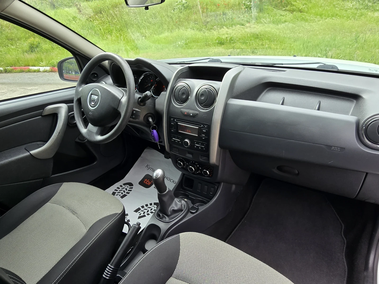 Dacia Duster Внос Италия 1.6 бензин газ, снимка 17 - Автомобили и джипове - 54584001