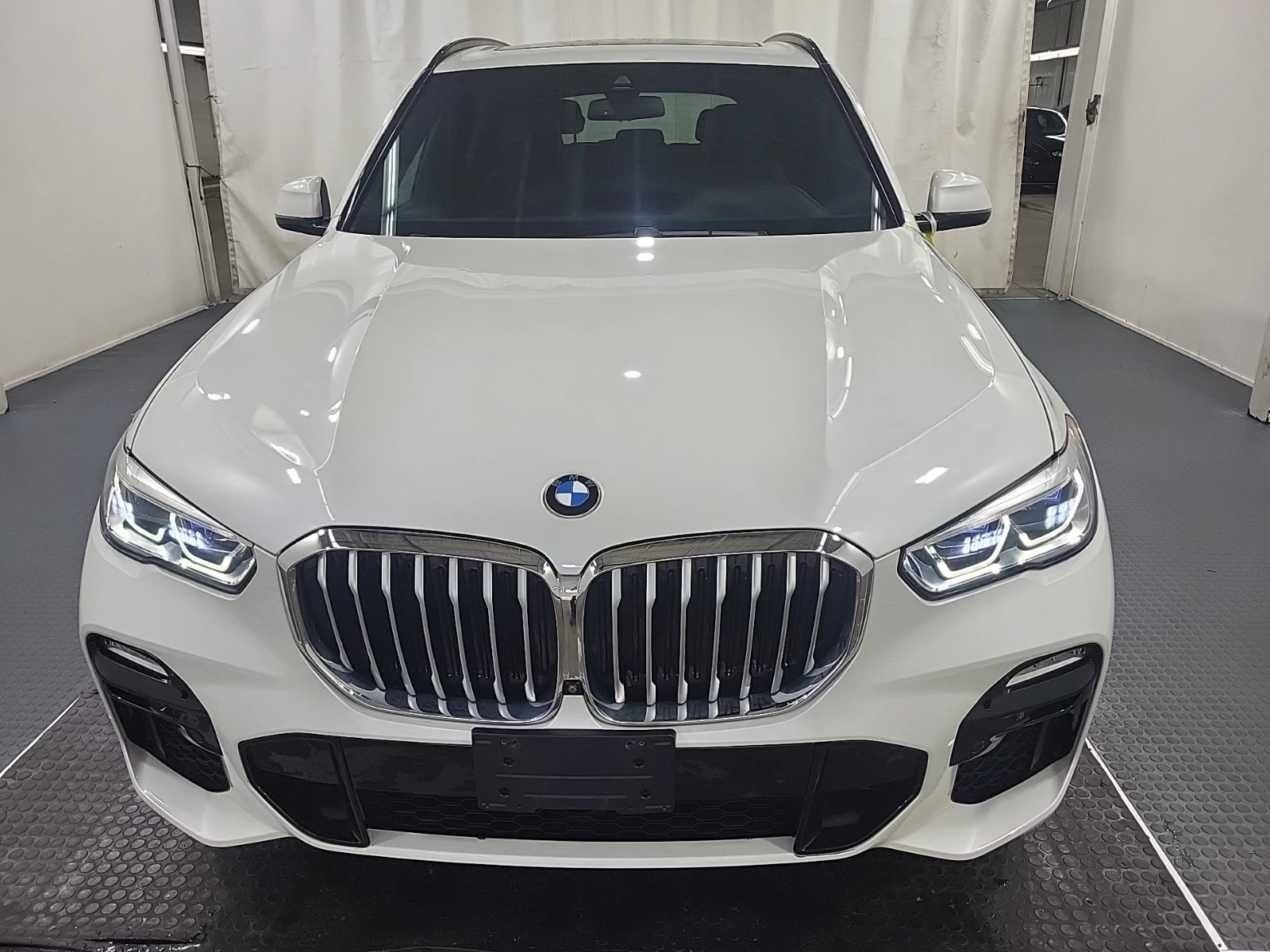 BMW X5 xDrive40i/M-pack/Laser/Swarovski/HUD/H&K/Pano | Mobile.bg � ����������� 2
