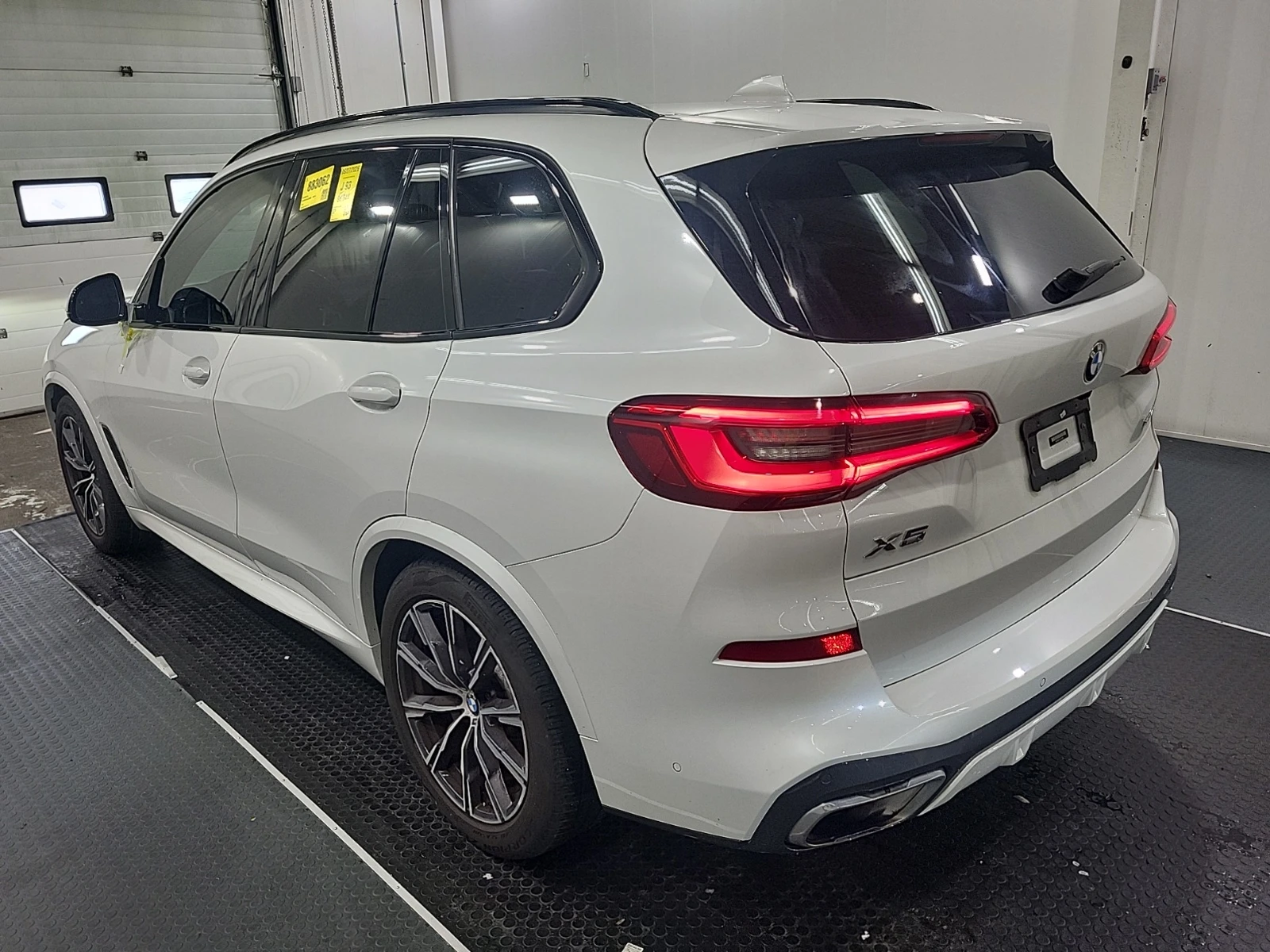 BMW X5 xDrive40i/M-pack/Laser/Swarovski/HUD/H&K/Pano | Mobile.bg � ����������� 3