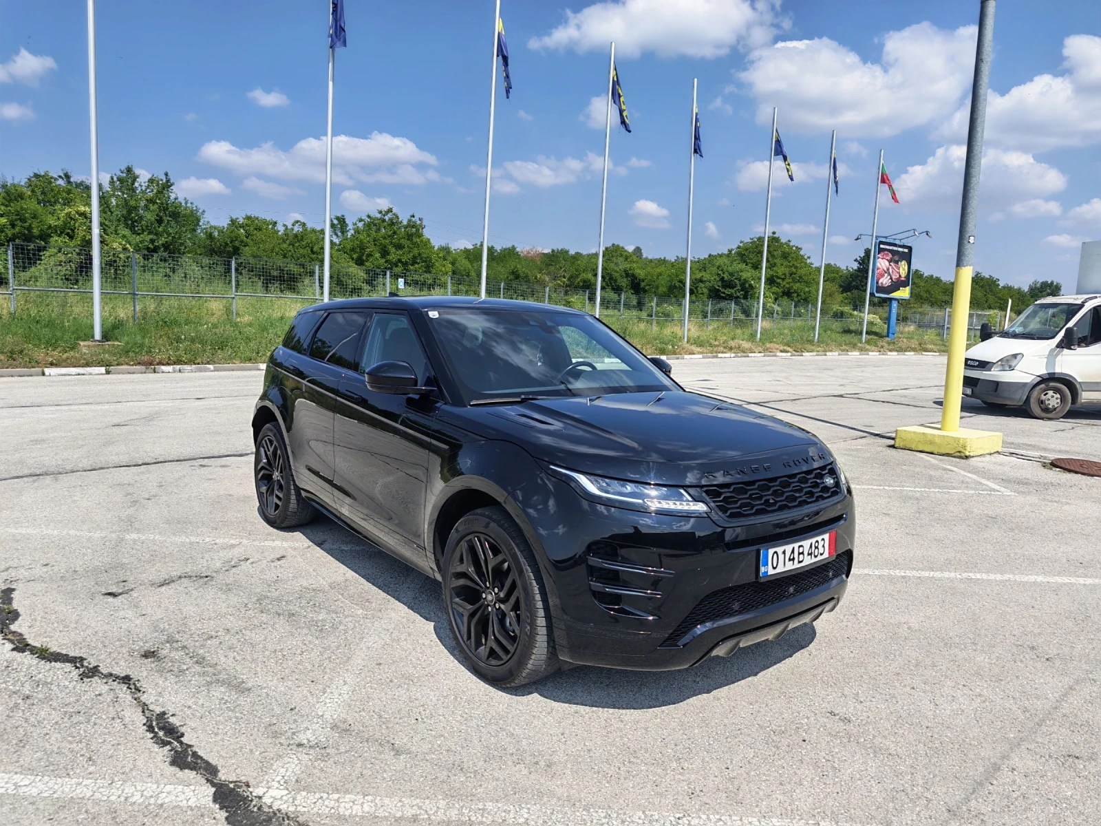 Land Rover Range Rover Evoque 2.0 TDI R-DYNAMIC , снимка 3 - Автомобили и джипове - 55150992