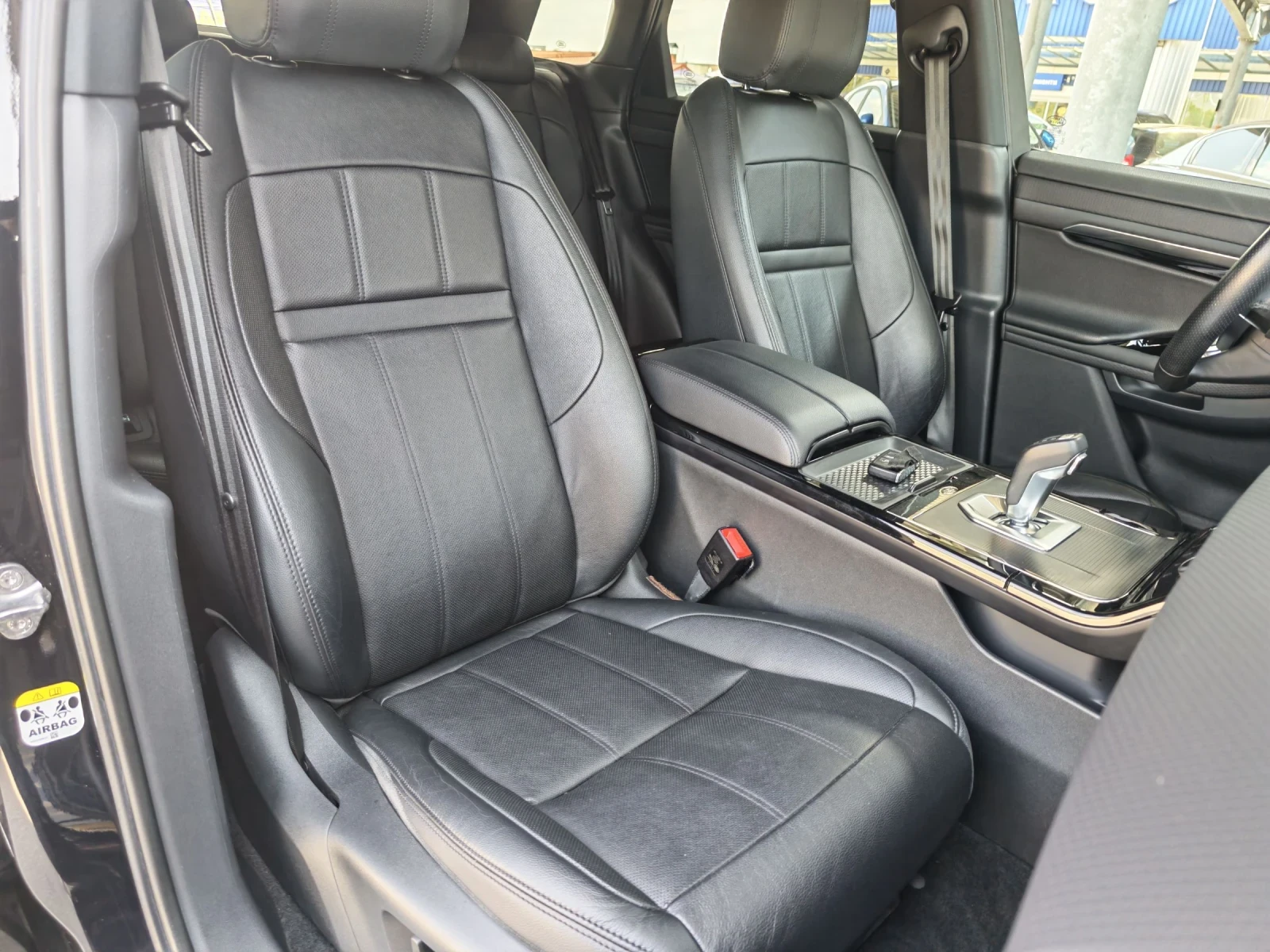 Land Rover Range Rover Evoque 2.0 TDI R-DYNAMIC , снимка 14 - Автомобили и джипове - 55150992