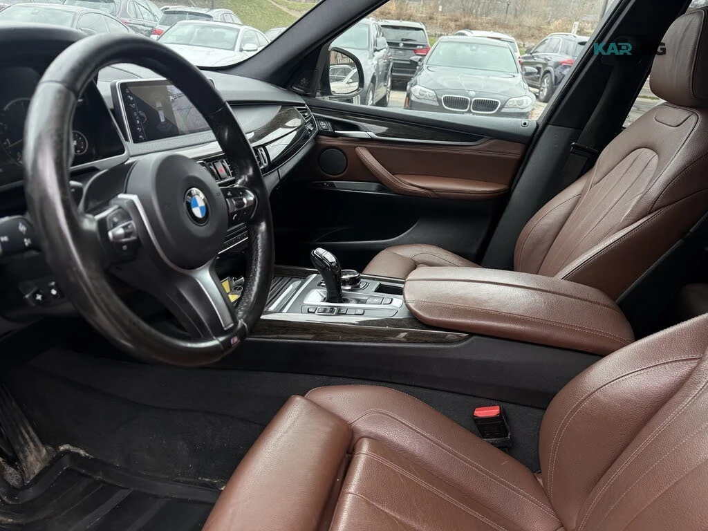 BMW X5 xDrive35i * M Pack * АвтоКредит * (ЦЕНА ДО БГ), снимка 10 - Автомобили и джипове - 55827055