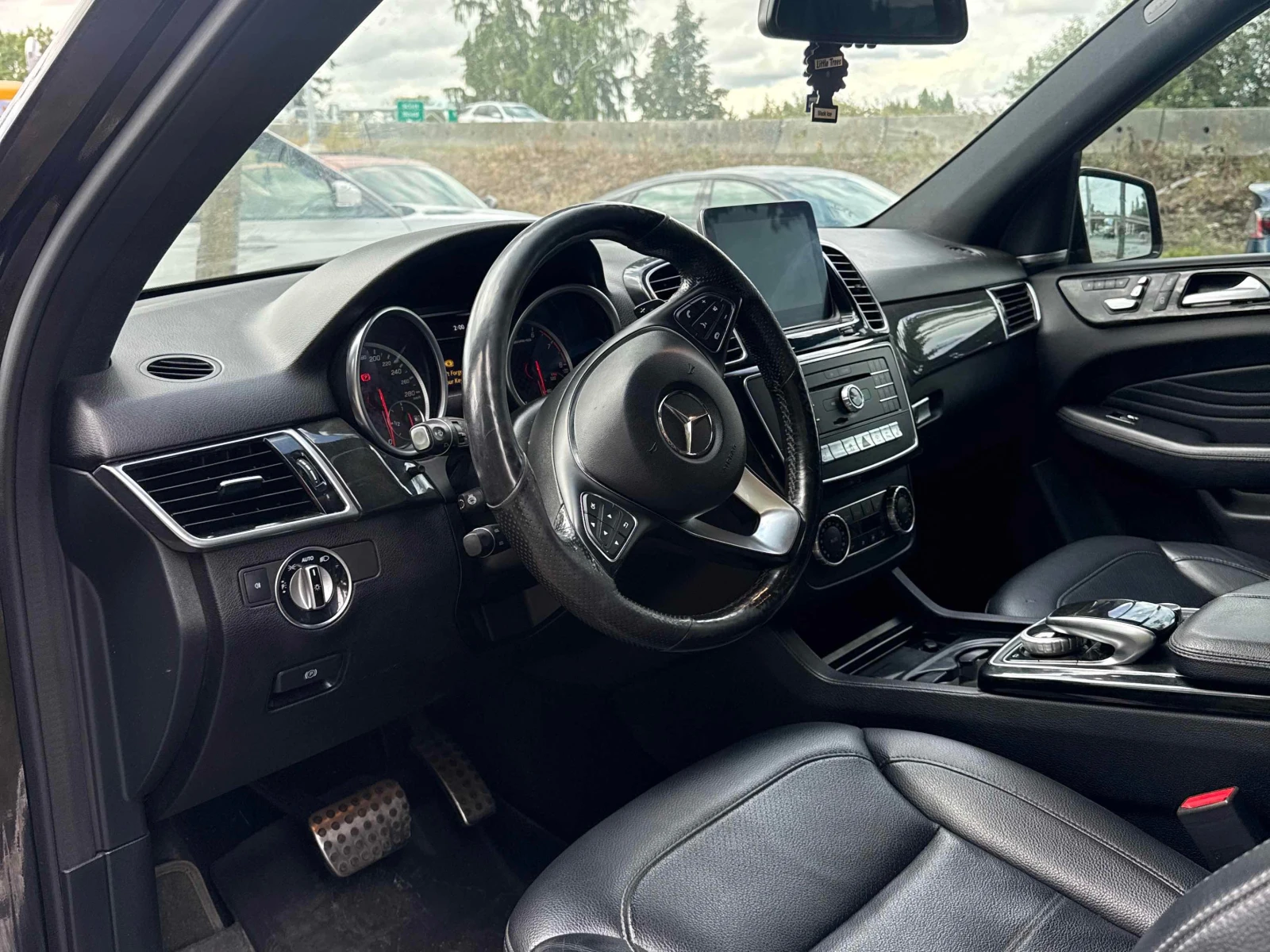 Mercedes-Benz GLE 43 AMG H/K * ПОДГРЕВ * ПАНОРАМА , снимка 5 - Автомобили и джипове - 56005970