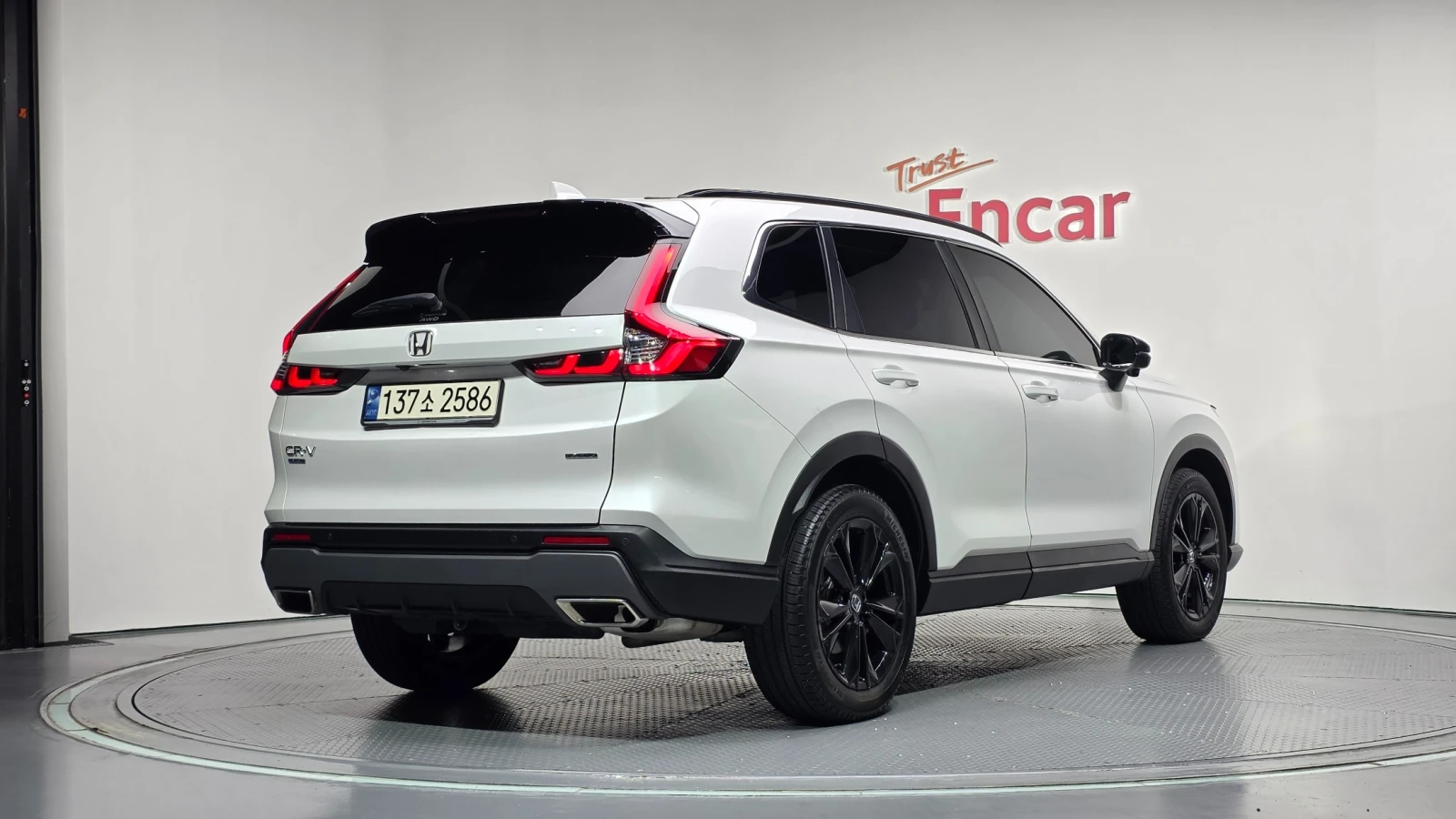 Honda Cr-v 2.0 Hybrid 4WD * DISTR * ПОДГРЕВ * КАМЕРА * ЛЮК, снимка 3 - Автомобили и джипове - 56119751