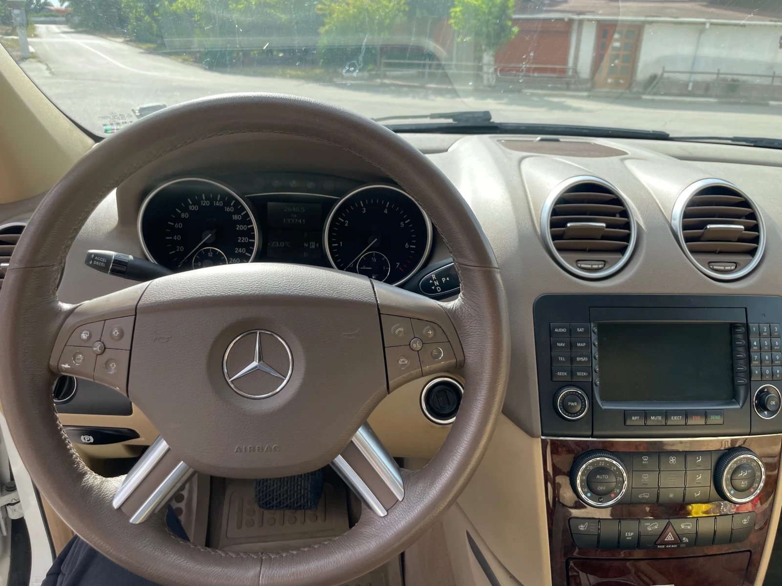 Mercedes-Benz ML 350, снимка 3 - Автомобили и джипове - 56297767