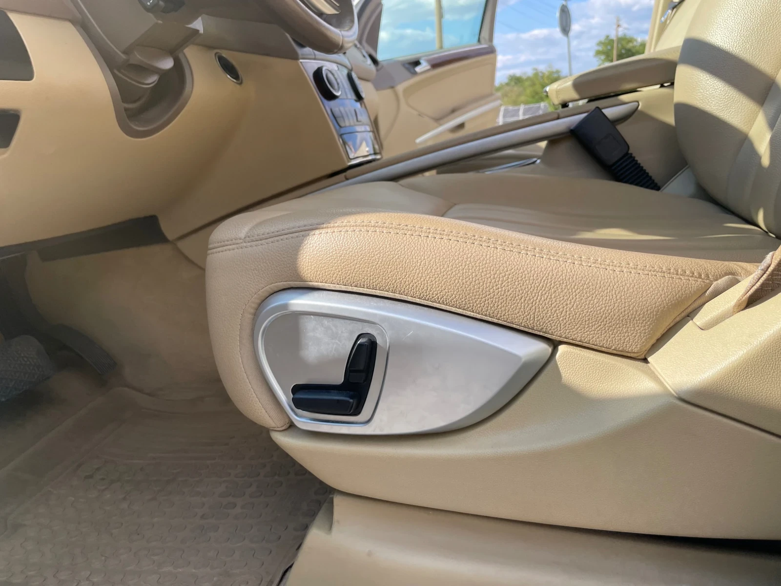 Mercedes-Benz ML 350, снимка 12 - Автомобили и джипове - 56297767