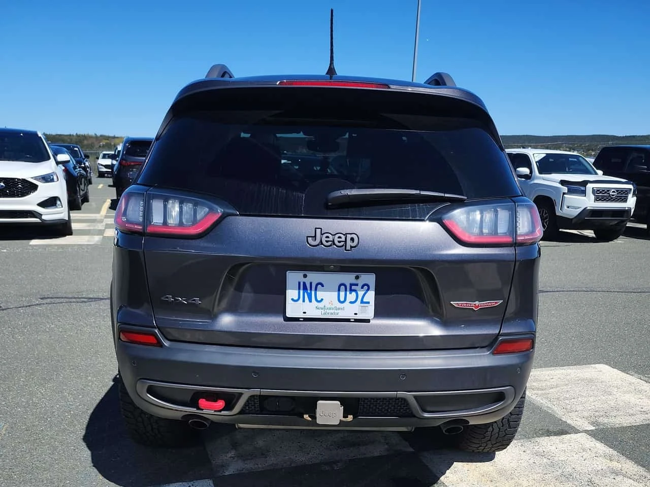 Jeep Cherokee Trailhawk Elite | CARFAX | БЕЗ ИНЦИДЕНТИ, снимка 5 - Автомобили и джипове - 56362118