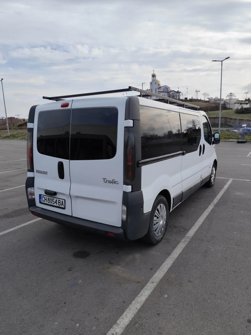 Renault Trafic, снимка 5 - Бусове и автобуси - 48732951