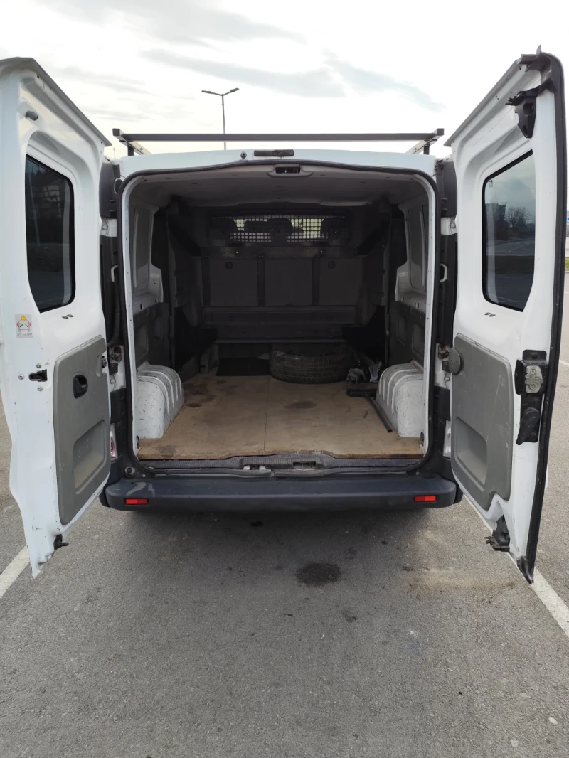 Renault Trafic, снимка 12 - Бусове и автобуси - 49580477