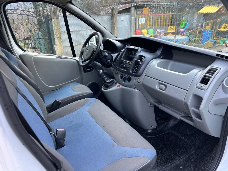 Renault Trafic, снимка 7 - Бусове и автобуси - 52887373