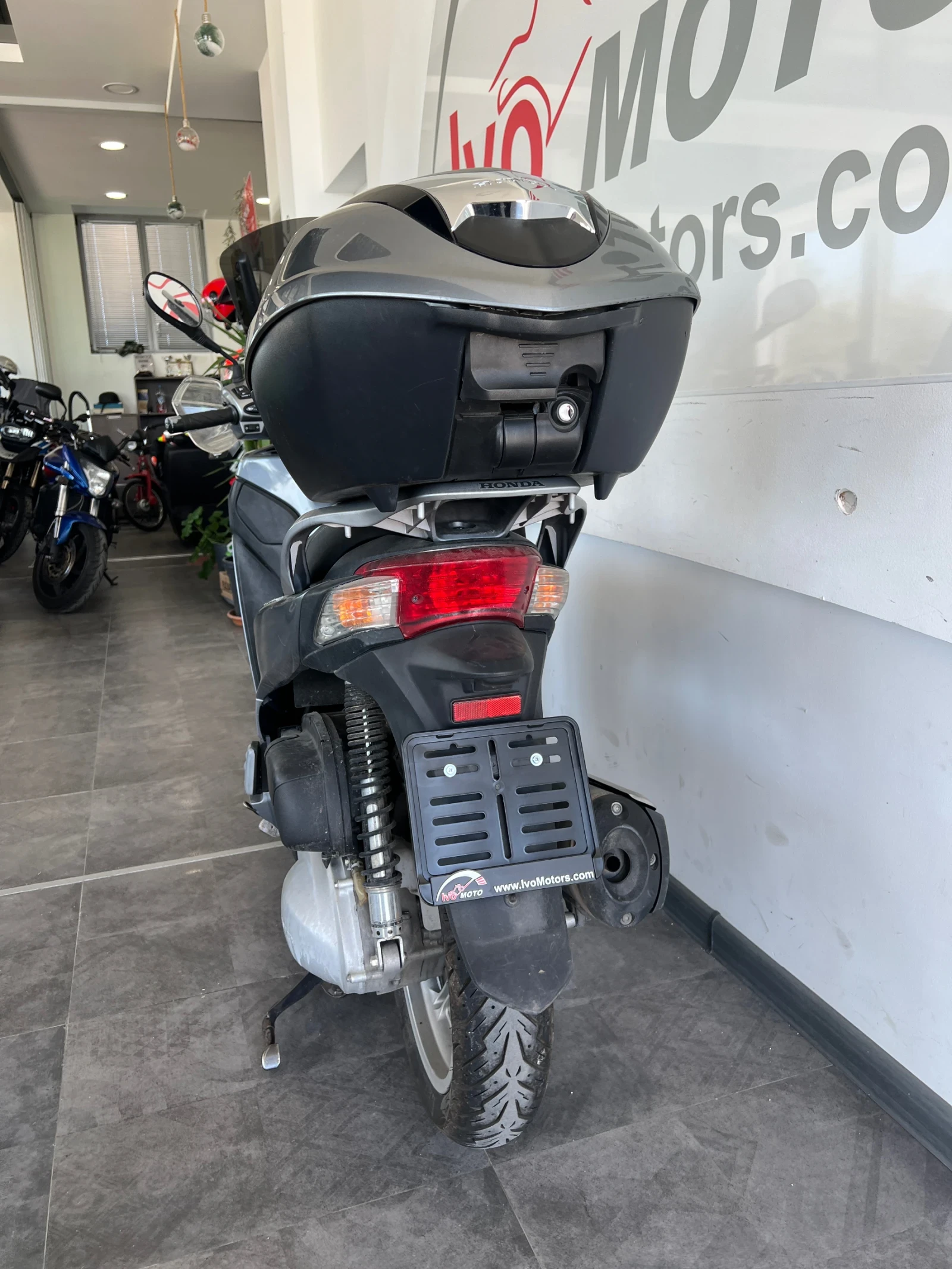 Honda Sh 300 - изображение 4