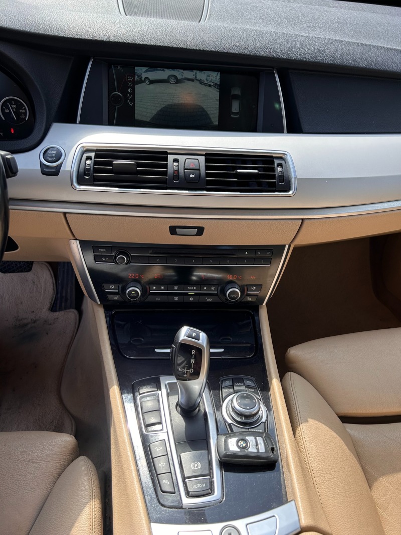 BMW 5 Gran Turismo 530D xDrive AVTOMAT/NAVI/PANORAMA/KOJA, снимка 16 - Автомобили и джипове - 42356164