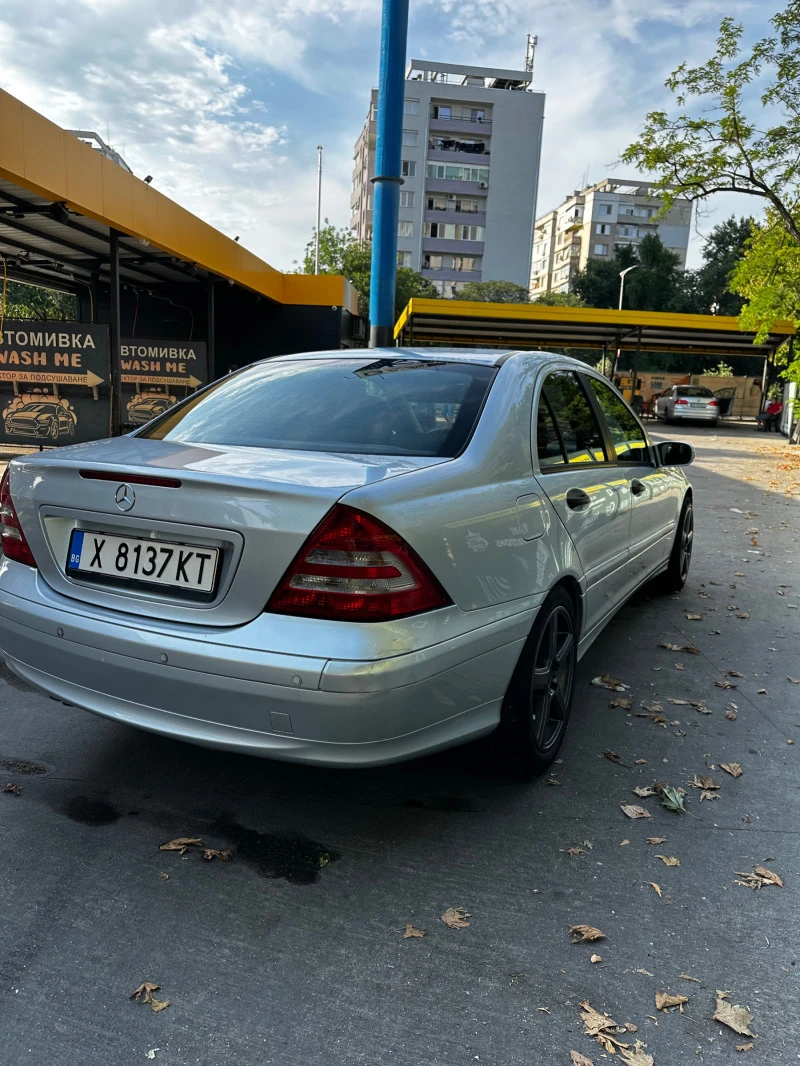 Mercedes-Benz C 180, снимка 5 - Автомобили и джипове - 47009904