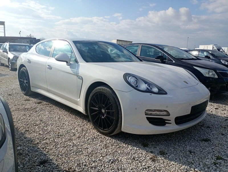 Porsche Panamera Бензин, снимка 1 - Автомобили и джипове - 49346285