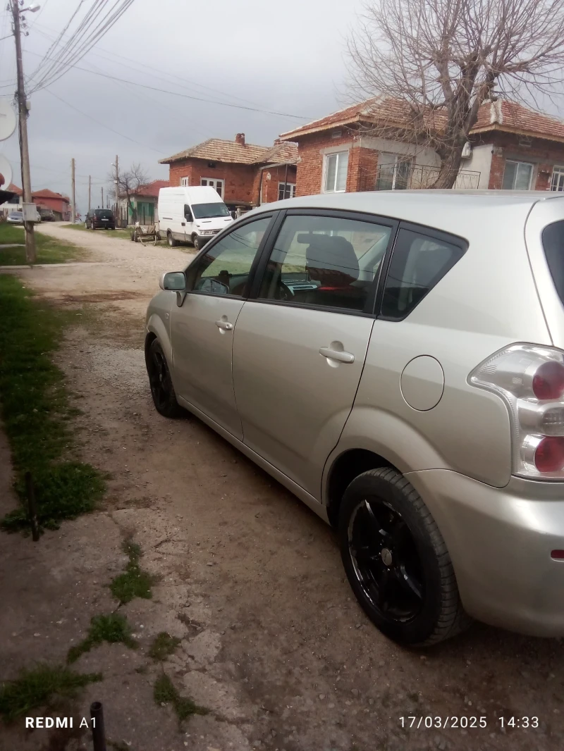 Toyota Corolla verso D4D, снимка 7 - Автомобили и джипове - 49531616