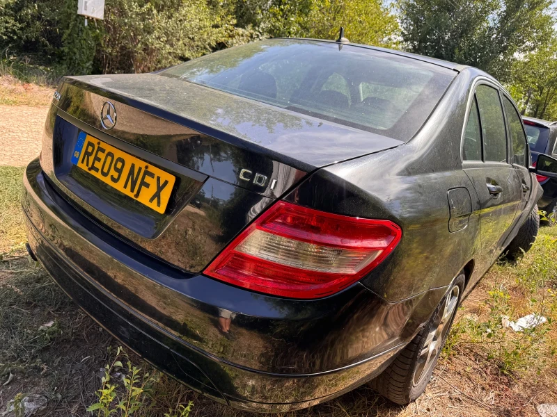 Mercedes-Benz C 220 2.2 CDI / На части !, снимка 4 - Автомобили и джипове - 51506288