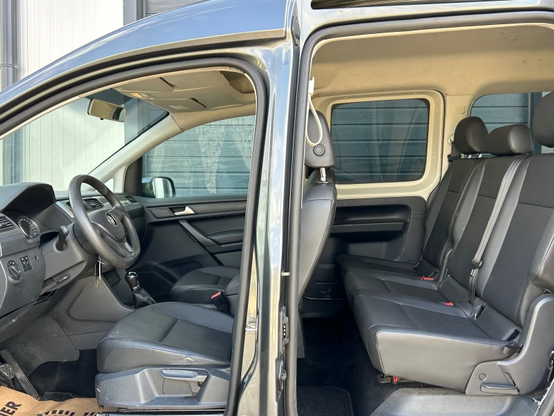 VW Caddy Maxi 1.4 TGI 2015 , снимка 9 - Автомобили и джипове - 51857476