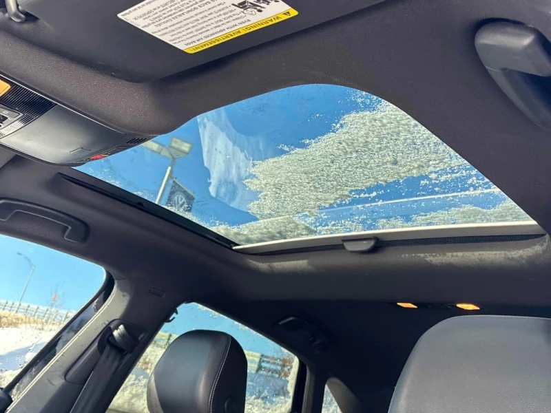 VW Jetta * Comfortline * CARFAX * БЕЗ ПЪРВОНАЧАЛНА ВНОСКА, снимка 13 - Автомобили и джипове - 52700203