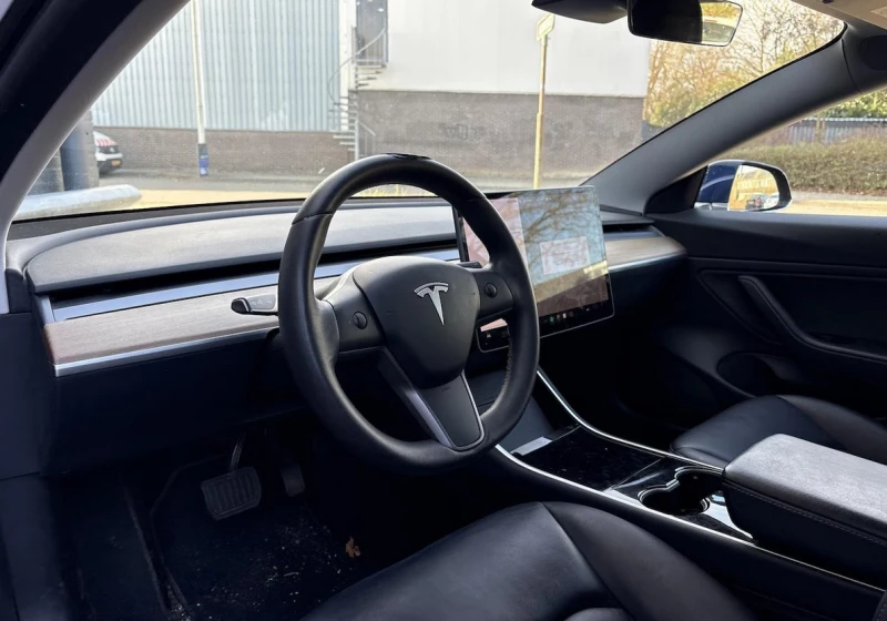 Tesla Model 3  4х4 Европейска Long Range, снимка 3 - Автомобили и джипове - 53225395