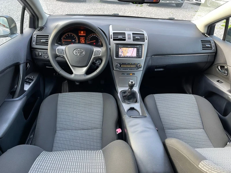 Toyota Avensis 2.2D-4D, 150Hp, 2011г. Навигация, Камера, Темпомат, снимка 11 - Автомобили и джипове - 53290576
