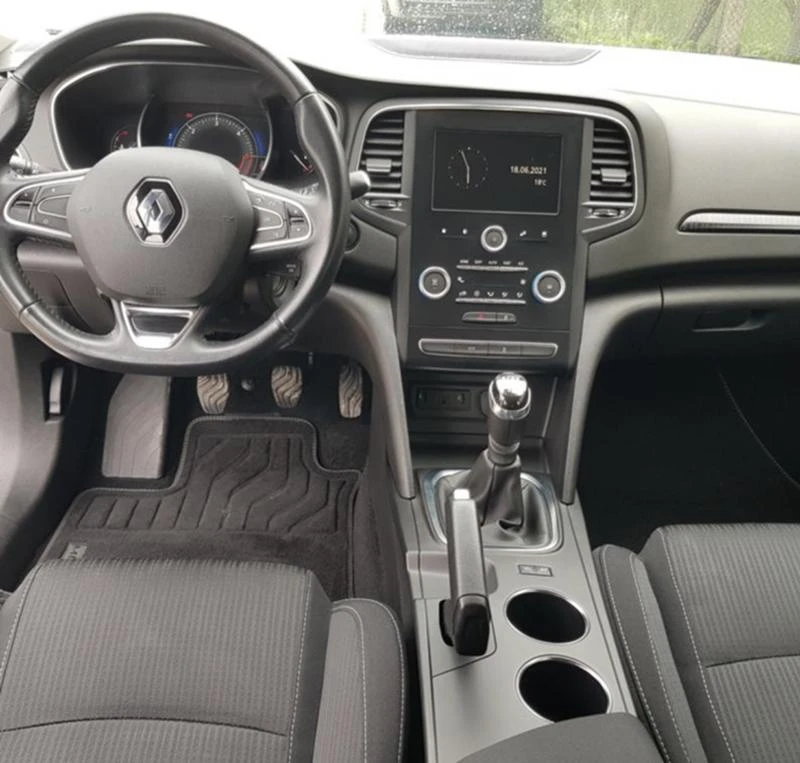 Renault Megane 1.5 , снимка 10 - Автомобили и джипове - 33969007