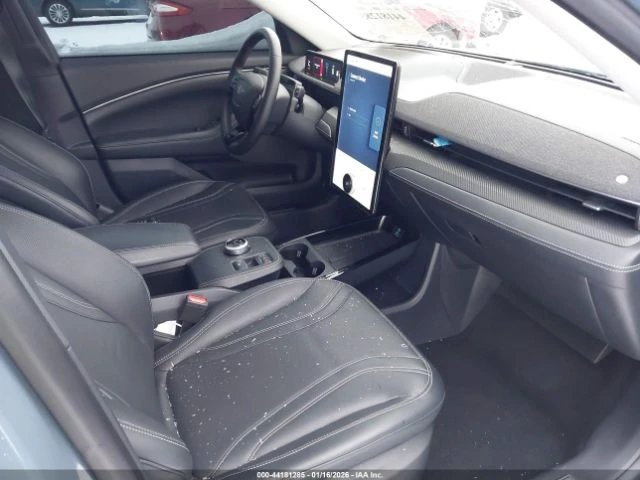 Ford Mustang Mach-E ПОДГРЕВ* КАМЕРА* КЕЙЛЕС* LANE* ASSIST, снимка 5 - Автомобили и джипове - 53714252